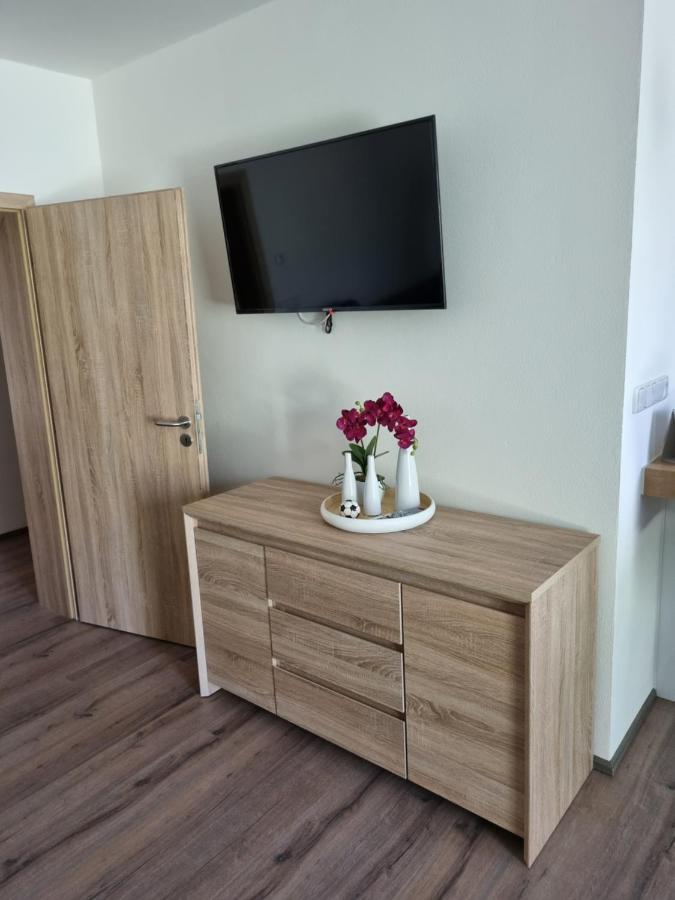 Novy Apartman V Arealu Wellness Hotelu Frymburk Extérieur photo